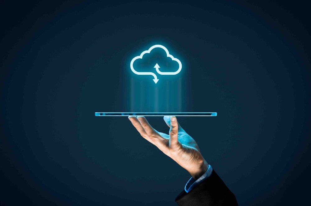 Cloud Translation Management Systems: Speed & Quality Guide